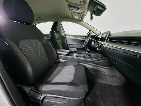Used 2025 Kia K5 LXS image 30