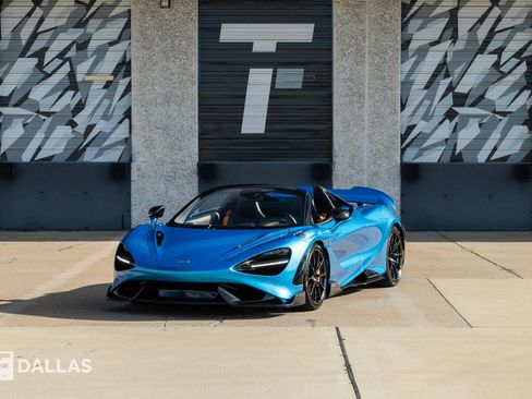 Used 2022 McLaren 765LT RWD image 5