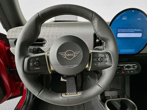 Certified 2025 MINI Cooper 2-Door Hardtop image 10