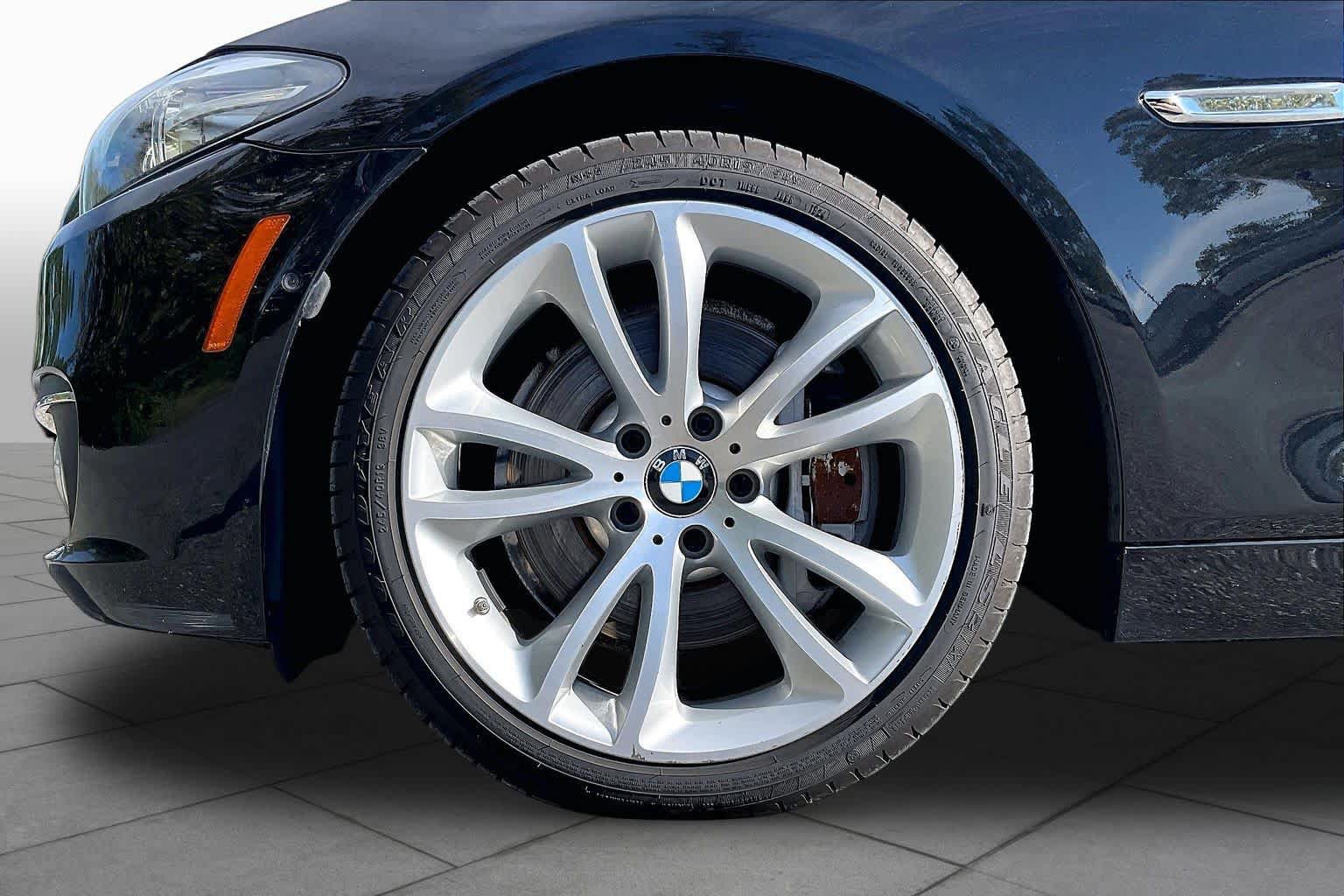 Used 2015 BMW 535d xDrive AWD/4WD image 10