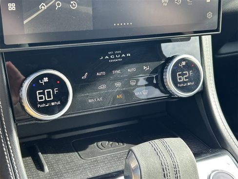 Used 2024 Jaguar F-PACE R-Dynamic S image 36