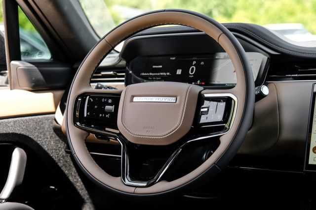 New 2026 Land Rover Range Rover Sport Dynamic SE AWD/4WD image 19