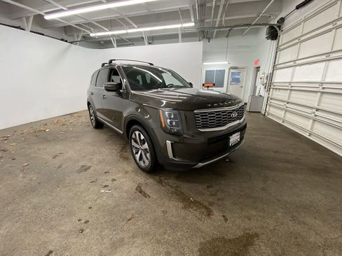 Used 2021 Kia Telluride EX w/ EX Premium Package image 8