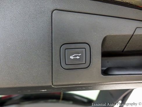 Certified 2025 Cadillac XT5 Premium Luxury image 22