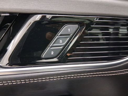 Used 2023 Jeep Wagoneer Series II image 17