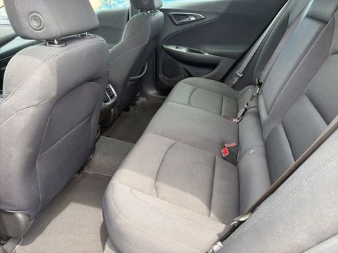 Used 2024 Chevrolet Malibu LT FWD image 11