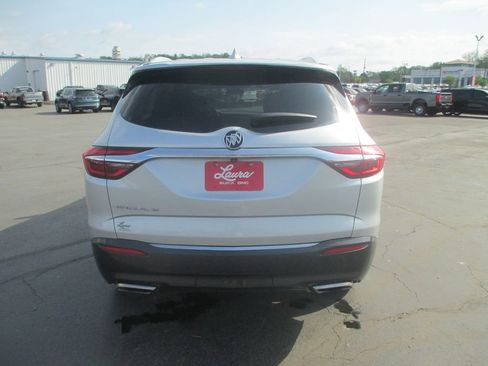 Used 2021 Buick Enclave Preferred image 7
