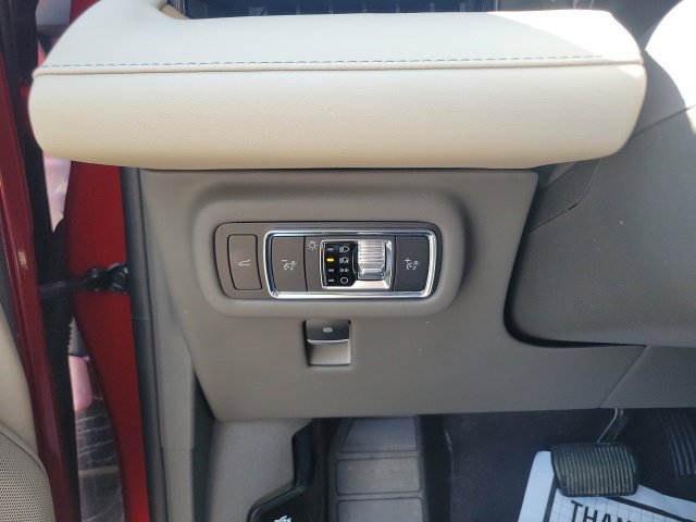 Certified 2025 Lincoln Nautilus Reserve AWD/4WD image 42