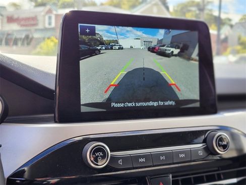 Certified 2022 Ford Escape SE w/ Convenience Package image 21