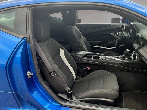 Used 2017 Chevrolet Camaro SS image 7