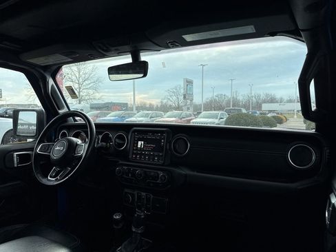 Used 2023 Jeep Wrangler Unlimited Sahara w/ Cold Weather Group image 26