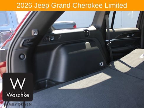 Used 2026 Jeep Grand Cherokee Limited w/ Trailer Tow Package AWD/4WD image 22