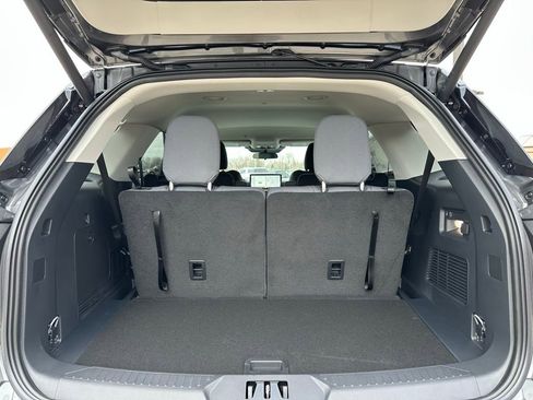 New 2026 Ford Explorer Active AWD/4WD image 9