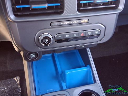 New 2025 Ford Maverick XLT w/ XLT Luxury Package image 21