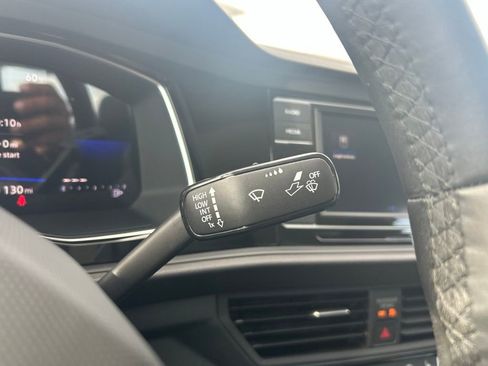 Used 2023 Volkswagen Jetta SE image 21