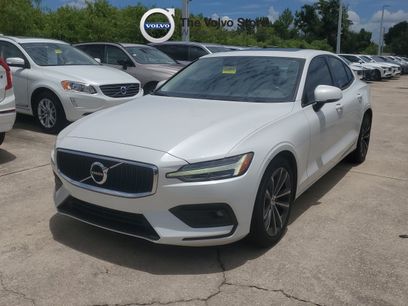 Used 2021 Volvo S60 T5 Momentum