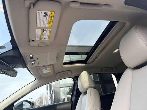 Used 2024 MAZDA CX-30 AWD 2.5 S w/ Premium Package image 23