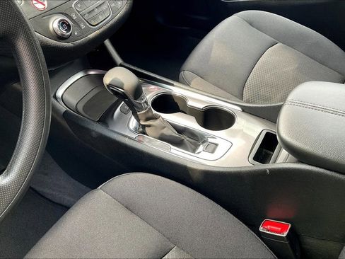 Used 2025 Chevrolet Malibu LT image 19