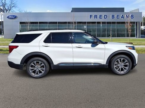 Certified 2022 Ford Explorer XLT w/ Equipment Group 202A AWD/4WD image 11