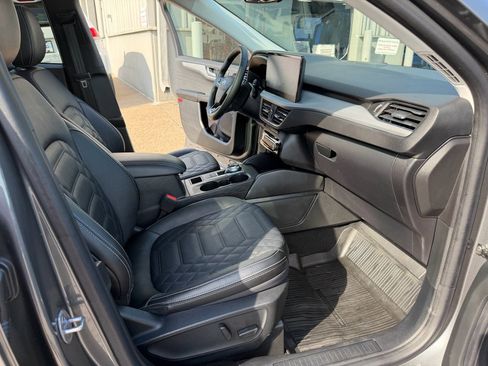 Used 2024 Ford Escape SE w/ PHEV Premium Package FWD image 10