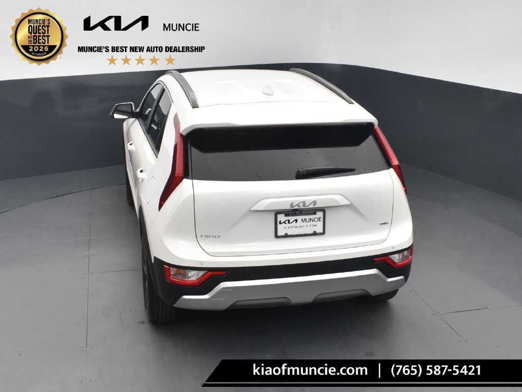 Used 2025 Kia Niro EX FWD image 46