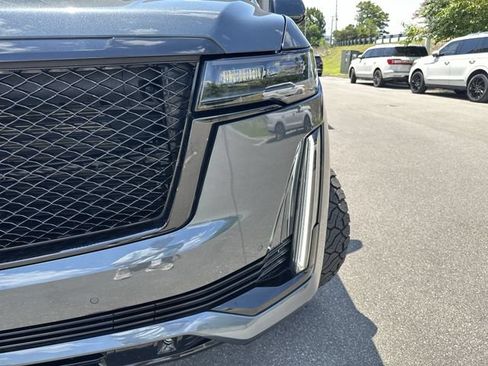 Used 2021 Cadillac Escalade Sport Platinum AWD/4WD image 9