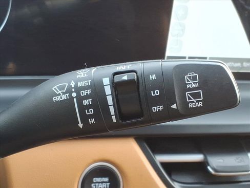 Used 2024 Kia Seltos EX image 25