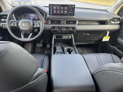 New 2026 Honda Pilot image 19