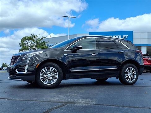 Used 2022 Cadillac XT5 Premium Luxury image 2