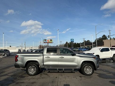 Used 2023 Chevrolet Colorado LT w/ LT Convenience Package image 2