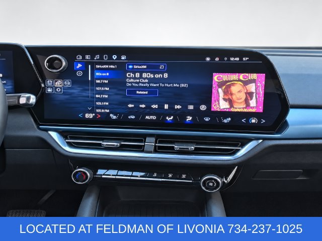 Used 2024 Chevrolet Equinox EV LT w/ LPO, Blackout Package FWD image 20