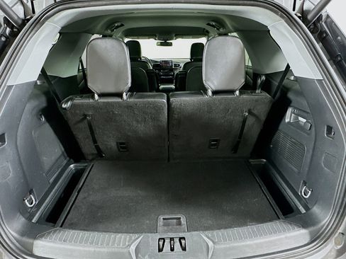 Used 2024 Ford Explorer Limited image 30