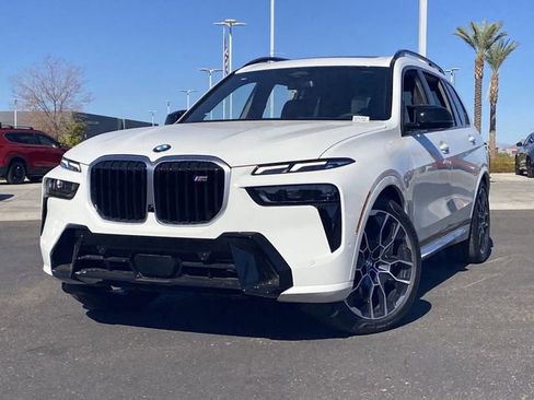 New 2025 BMW X7 M60i w/ Climate Comfort Package image 3