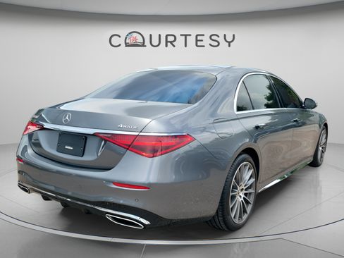 Used 2026 Mercedes-Benz S 580 4MATIC Sedan image 3