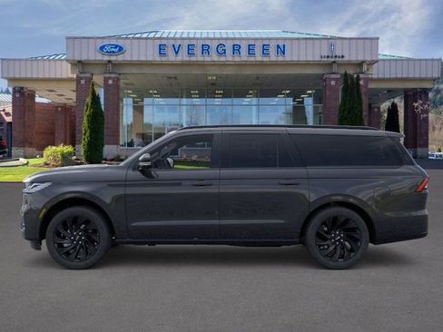 New 2025 Lincoln Navigator L Reserve w/ Jet Appearance Package image 3