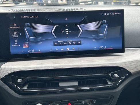 Used 2025 BMW 330i Sedan image 19