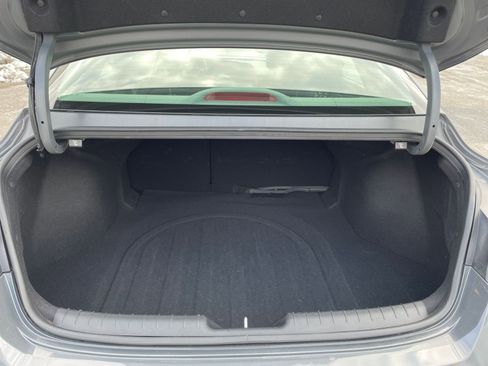 Used 2025 Hyundai Elantra SEL image 30