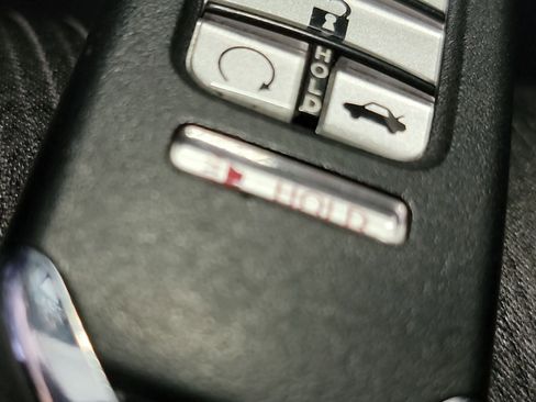 Used 2019 Honda Accord EX image 32