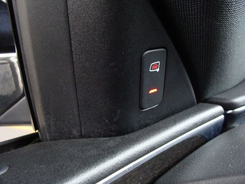 Used 2017 Audi A6 3.0T Premium Plus w/ 19" Sport Package image 33