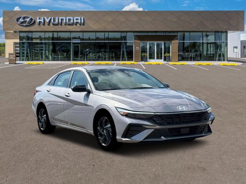 New 2026 Hyundai Elantra SEL Sport Premium image 11