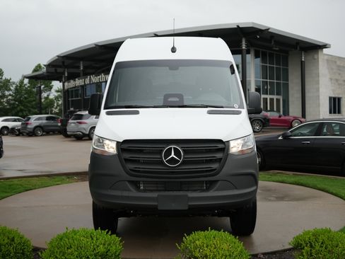 New 2025 Mercedes-Benz Sprinter 2500 image 3