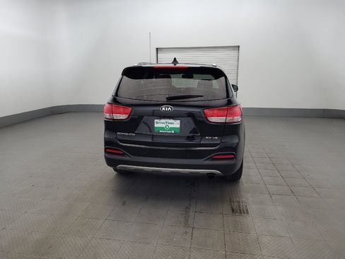 Used 2016 Kia Sorento EX w/ EX Touring Package FWD image 7