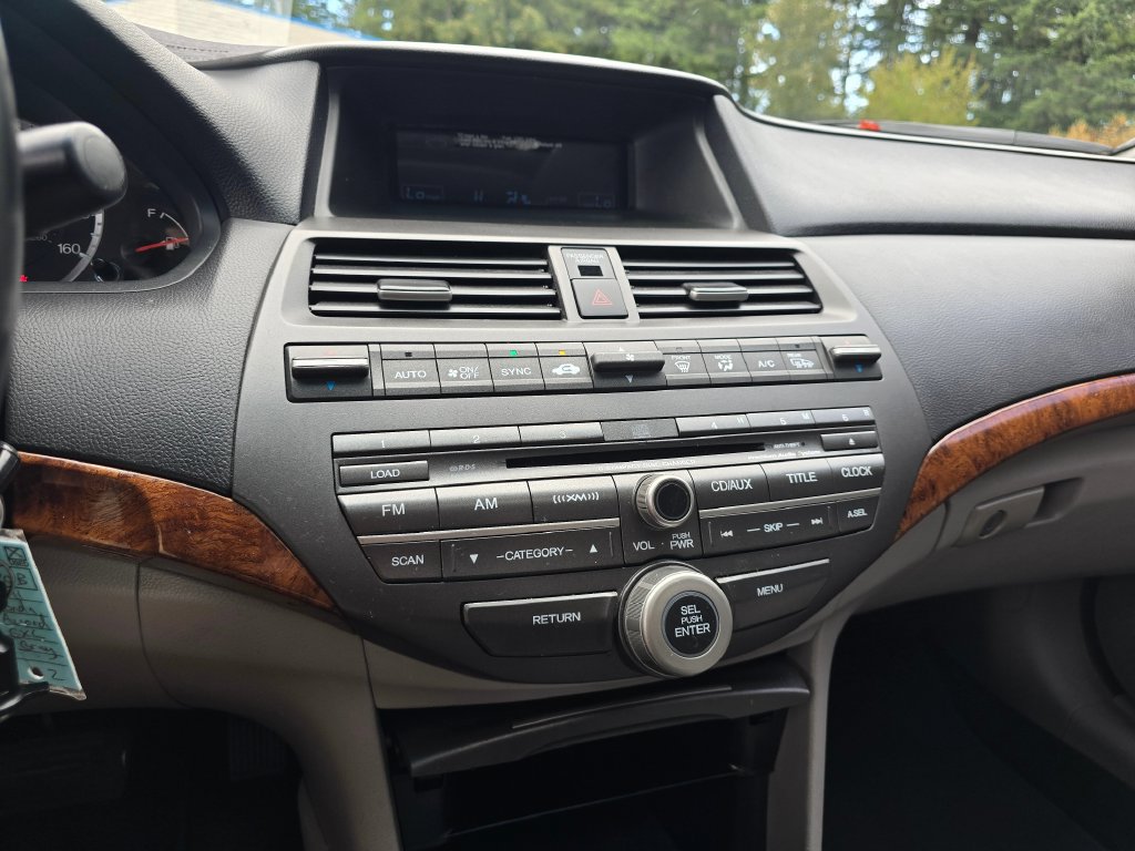 Used 2011 Honda Accord EX-L image 19