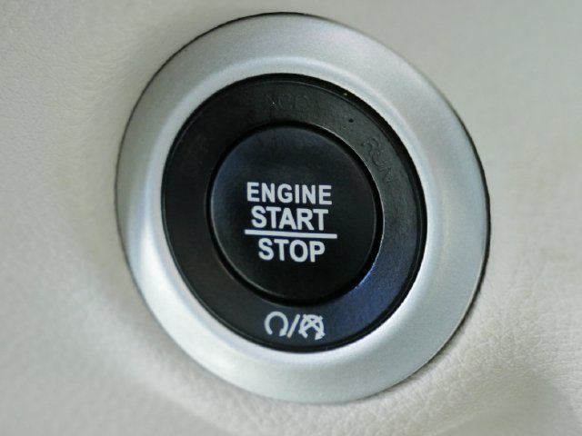 Certified 2023 Chrysler Pacifica Touring-L w/ Uconnect Theater Family Group AWD/4WD image 27