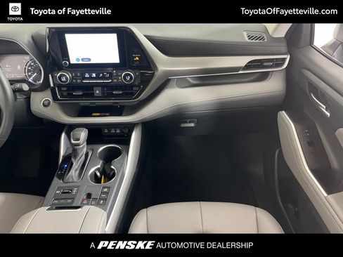 Certified 2026 Toyota Highlander XLE AWD/4WD image 22