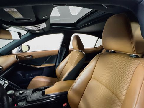 Used 2021 Lexus IS 300 AWD image 22
