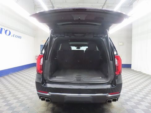 Used 2025 GMC Yukon XL AT4 w/ AT4 Premium Package image 36