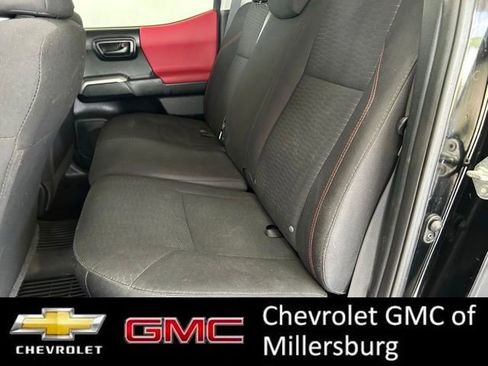 Used 2017 Toyota Tacoma SR5 w/ Tow Package AWD/4WD image 26