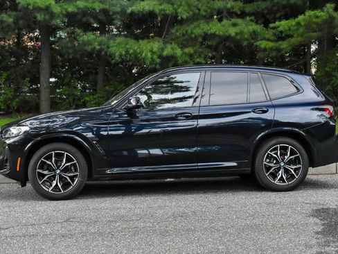 Used 2023 BMW X3 xDrive30i w/ M Sport Package AWD/4WD image 3