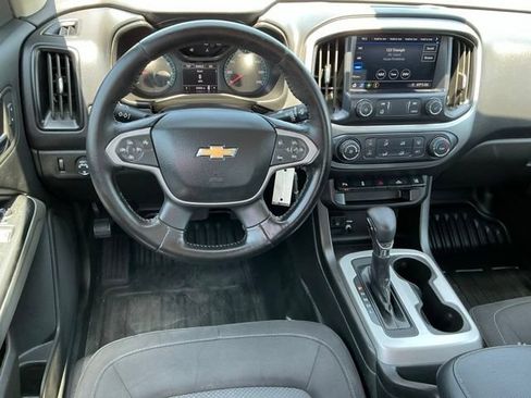 Used 2022 Chevrolet Colorado LT w/ Fleet Safety Package RWD image 16